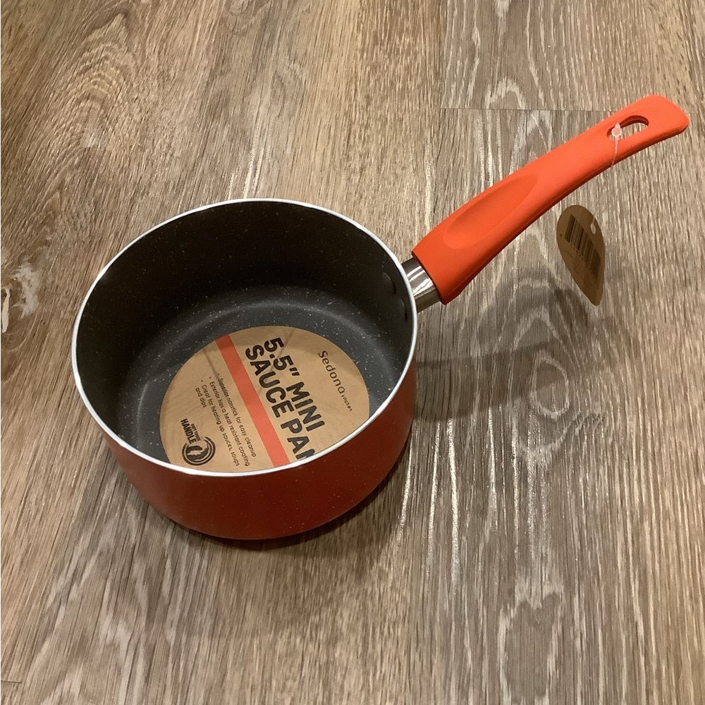 NWT, CUTE** - RED SEDONA 5.5" Mini Saucepan | OFFERS WELCOME!